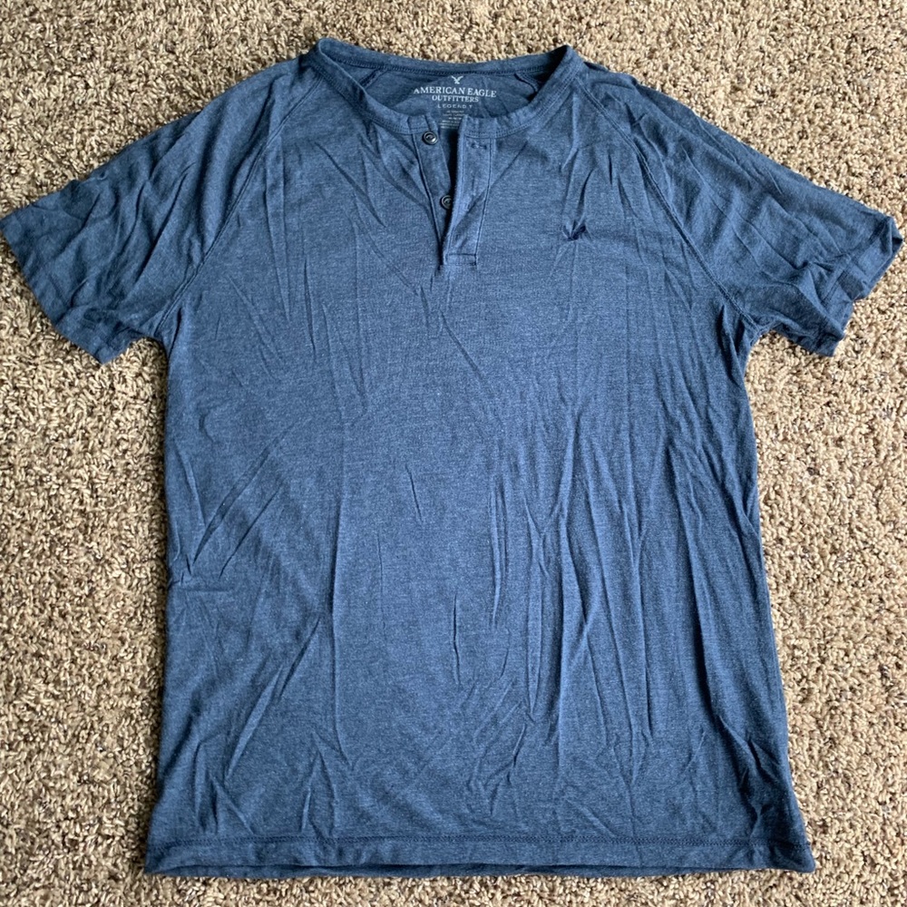 MENS American Eagle Half button up shirt